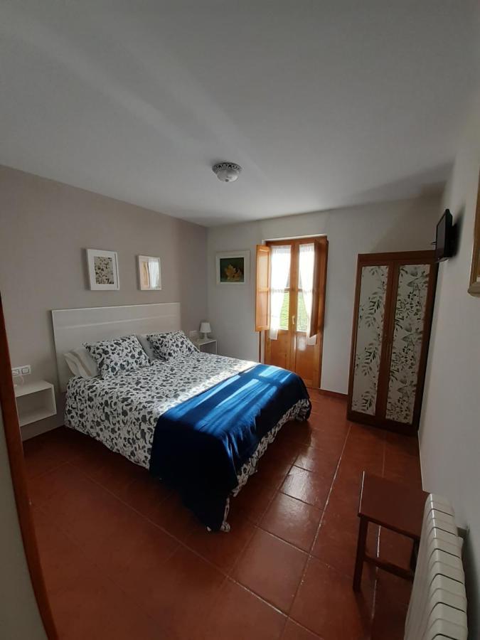 La Casona Del Jou Guest House Ortiguero Ngoại thất bức ảnh