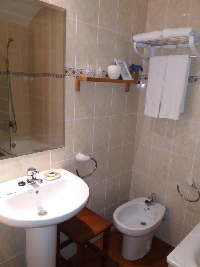 La Casona Del Jou Guest House Ortiguero Ngoại thất bức ảnh